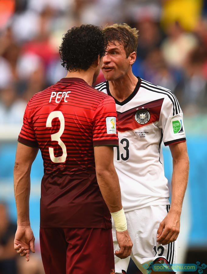 中国绝地反击巴西,穆勒惊艳世界 中国绝地反击巴西,穆勒惊艳世界