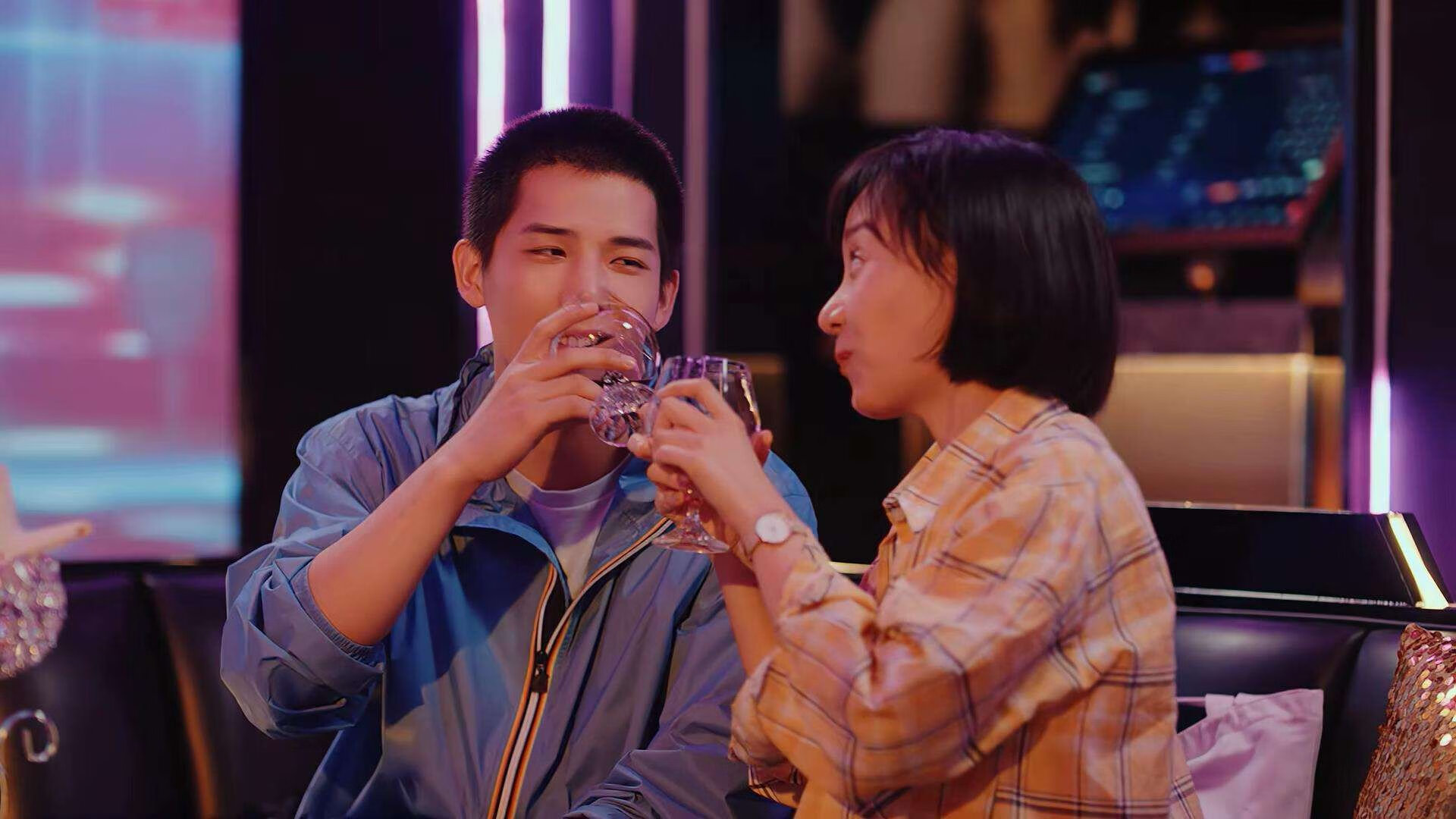 开云体育登录-当轮胎与秒针赛跑，利拉德压哨绝杀如何诠释F1终极争冠夜的共通法则