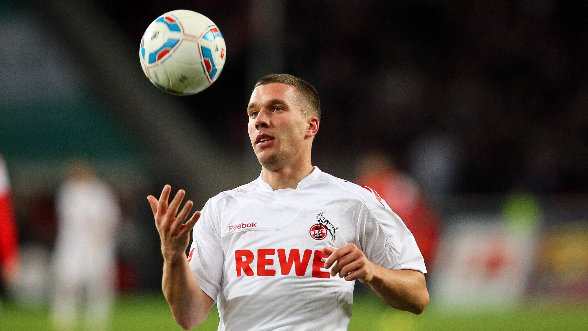 克瓦拉茨赫利亚一锤定音,比利亚雷亚尔欧战梦因他而续?